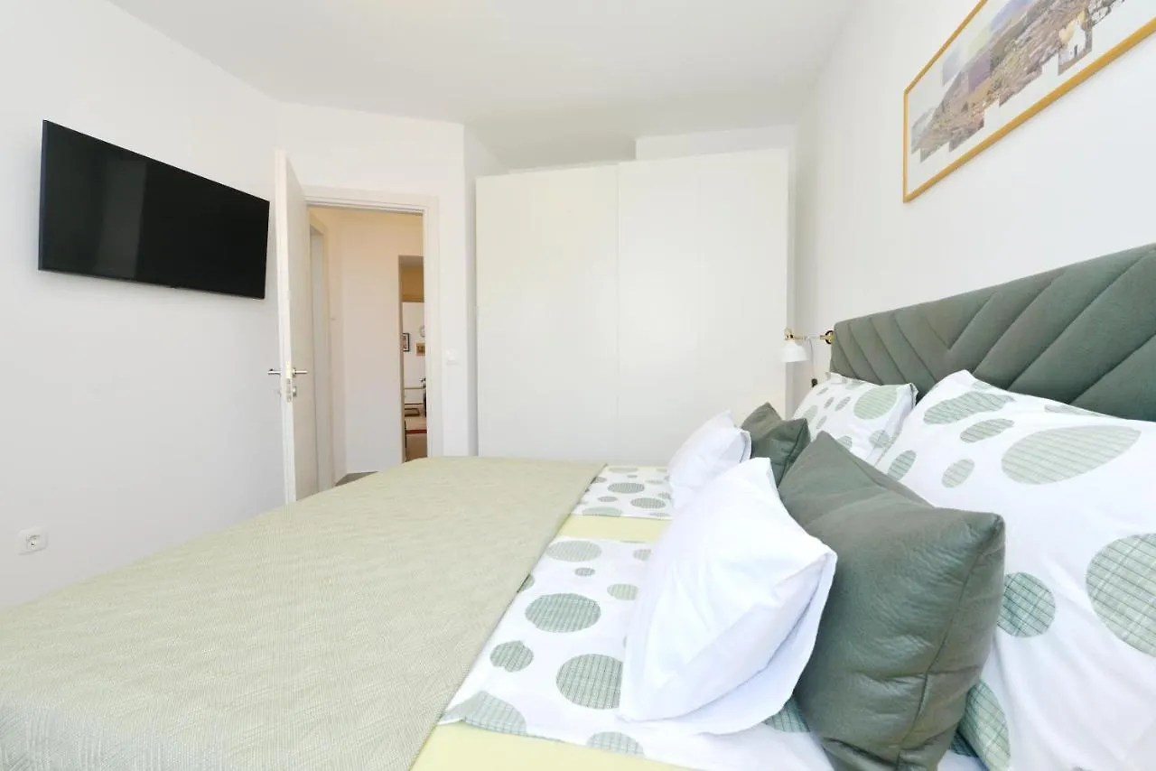 Apartman Junona - Poluotok Na Dlanu Zadar 0*,  Croatia