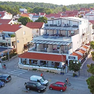 Delfin Zadar