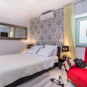 Marina Apartman